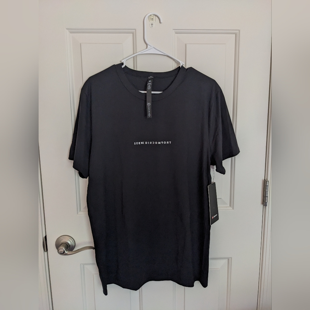 NWT Lululemon The Fundamental T Large